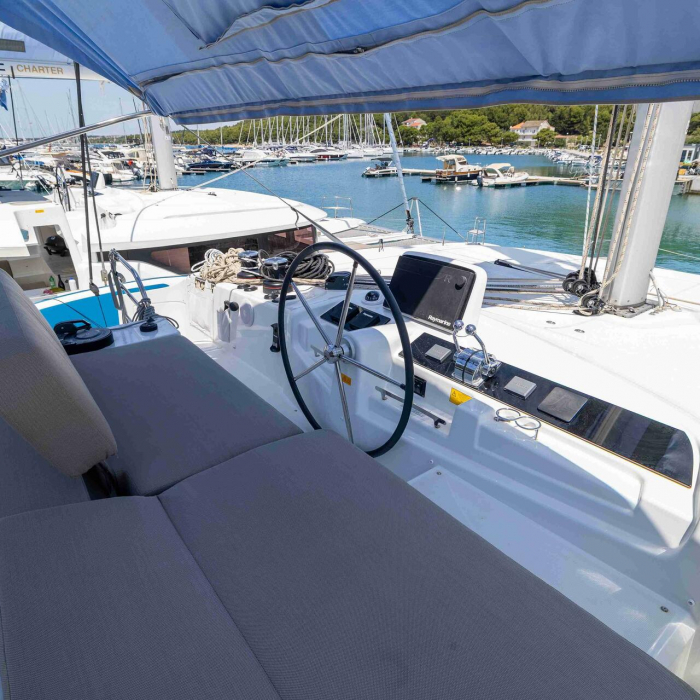 No Limit I | Lagoon 46 photo 21