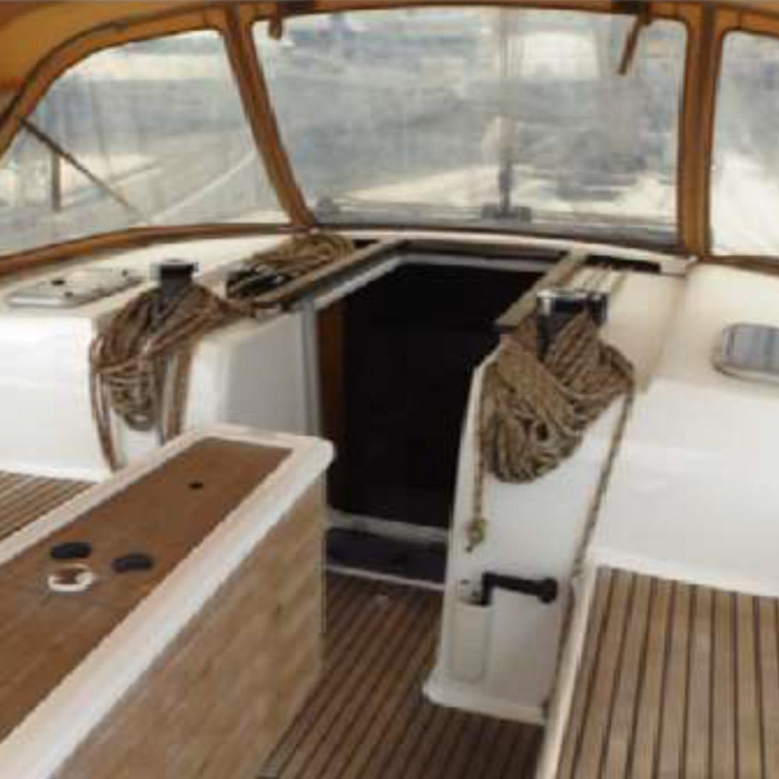 Economy | Dufour 450 GL photo 3