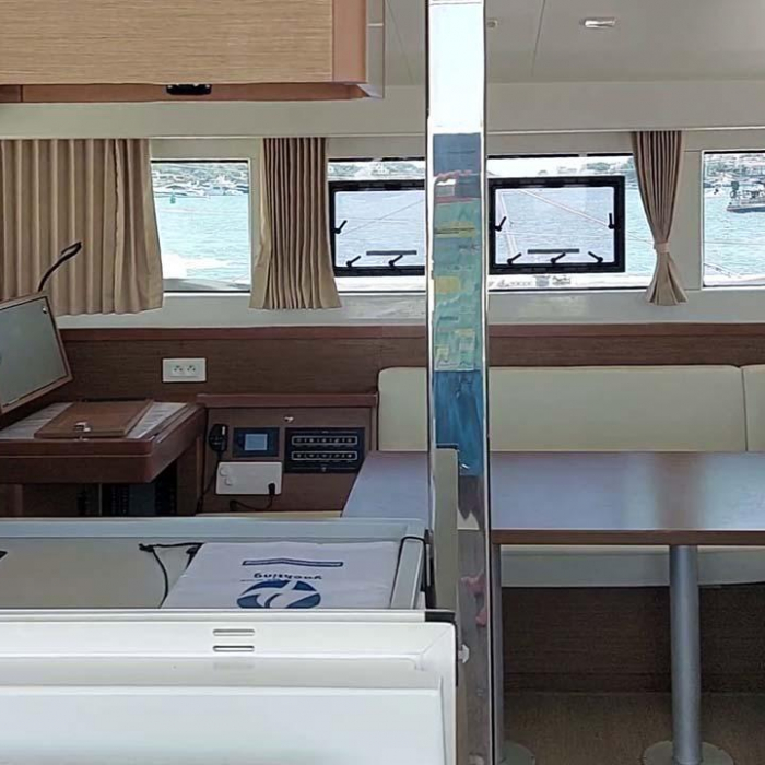 StarElli | Lagoon 40 photo 5