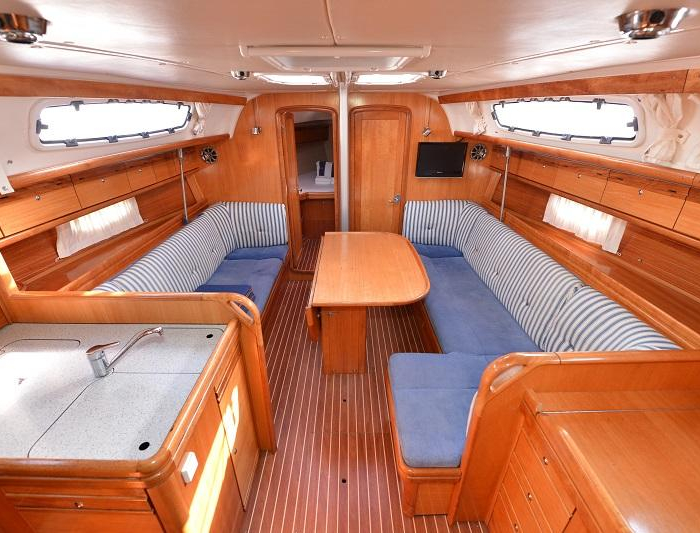 Enigma | Bavaria 38 Cruiser photo 7