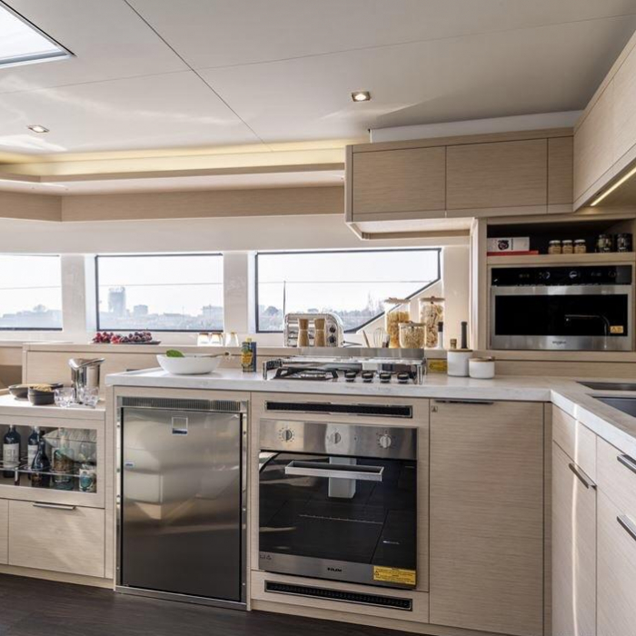 Hydrus | Lagoon 55 photo 80