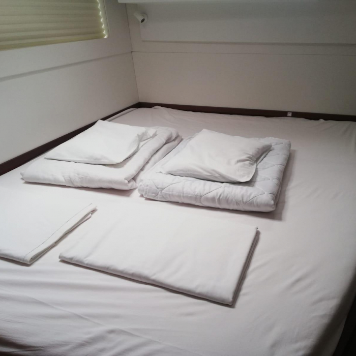 Adriana | Lagoon 40 photo 19