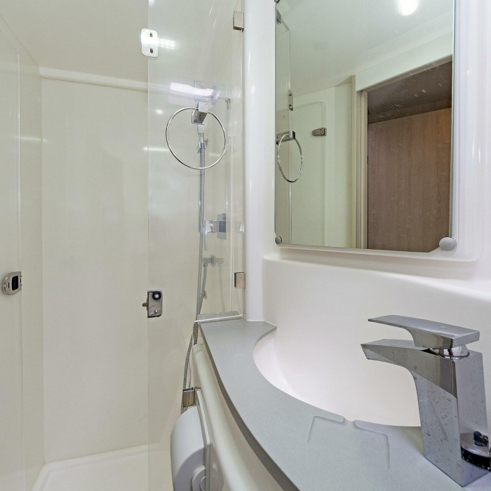 Satisfaction | Leopard 48 A/C & GEN photo 3