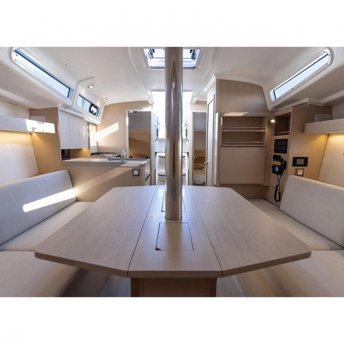 Sail Lynx | Oceanis 34.1 photo 3