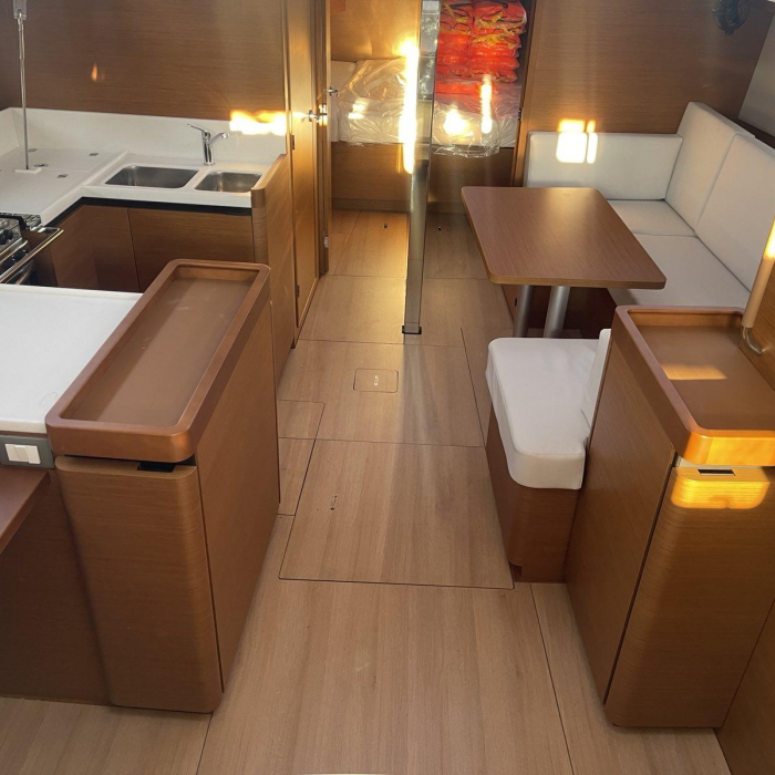 Virginia | Sun Odyssey 440 photo 4