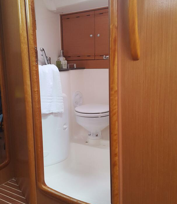 "LADY BUTTERFLY" | Bavaria 40 Cruiser photo 12