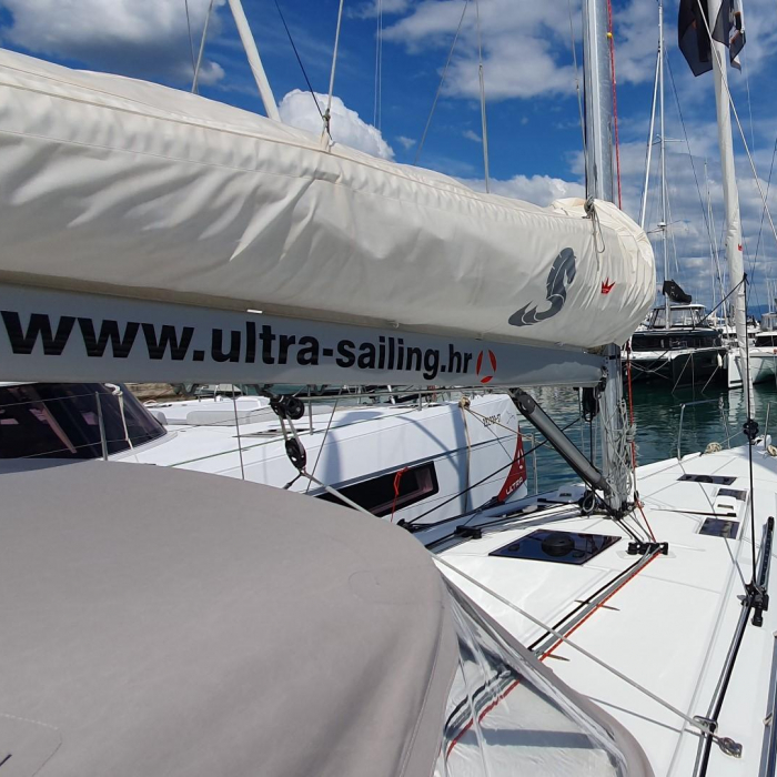 Breeze | Oceanis 37.1 photo 7