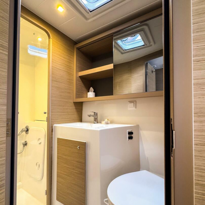 Golden Bride | Lagoon 42 photo 16