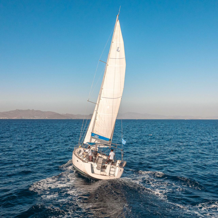 Belamour | Oceanis 43 photo 9