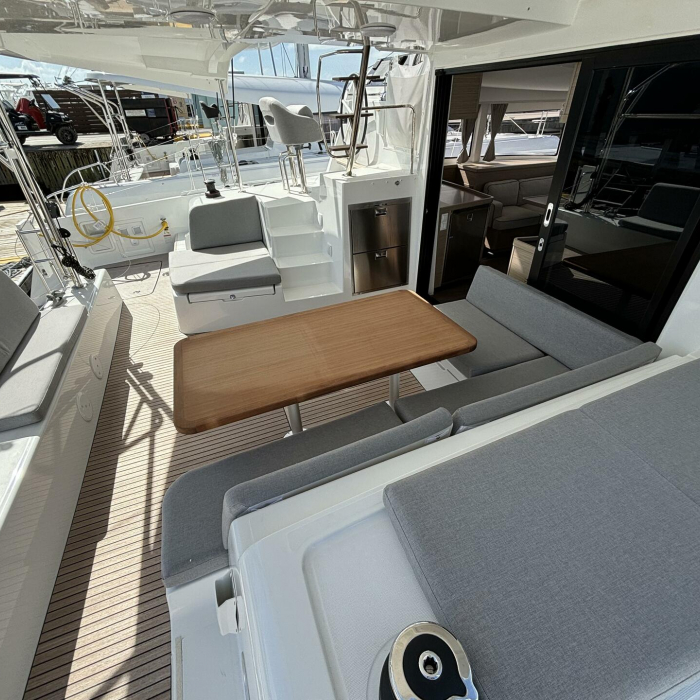 BONA NOVA | Lagoon 420 photo 21