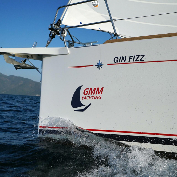 Gin Fizz | Sun Odyssey 389 photo 10