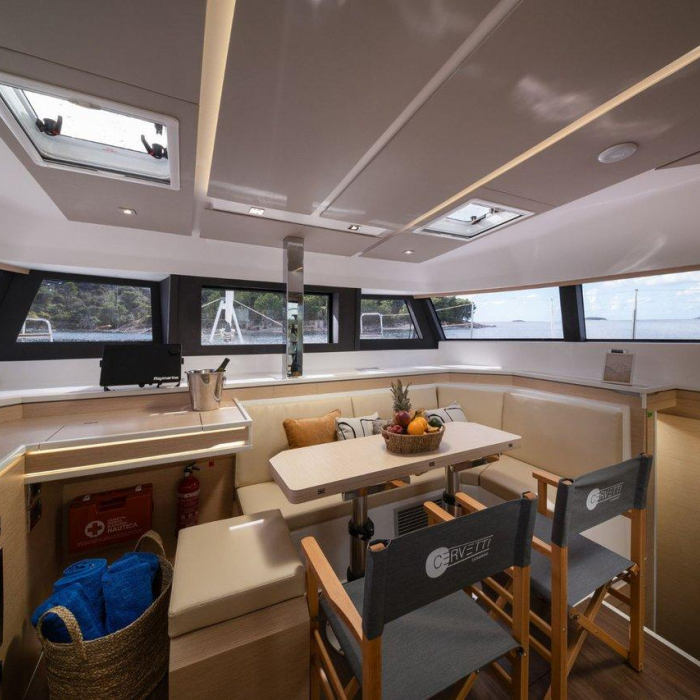 Du Du | Cervetti 44 photo 13