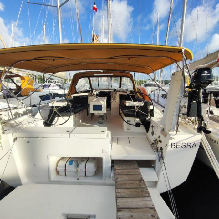 Besra | Dufour 430 GL photo 1