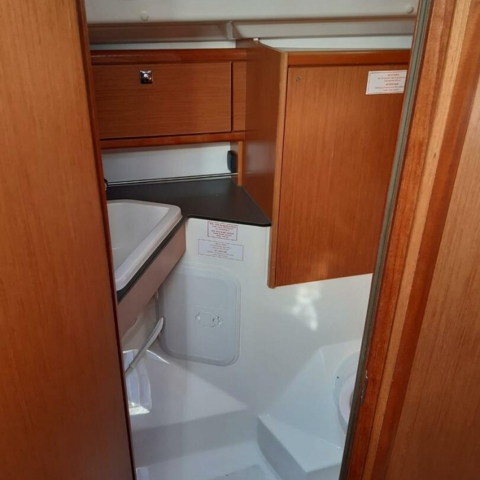 Olympia | Bavaria Cruiser 34 photo 11