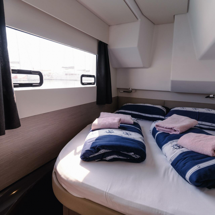 Dana | Fountaine Pajot MY4.S photo 12