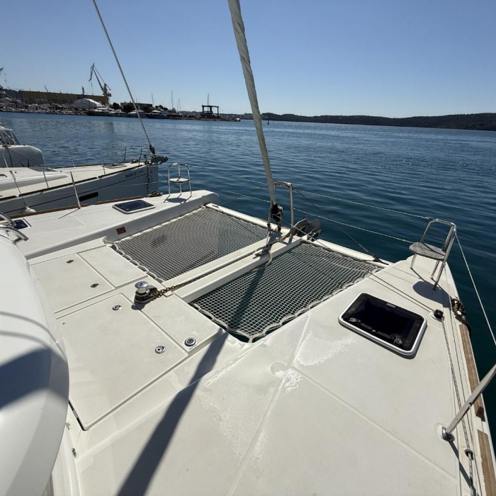 Cava | Lagoon 39 photo 26