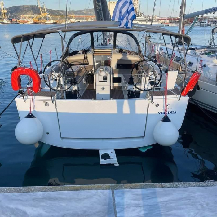 Virginia (A/C, Gen. 10kVA, Watermaker 160L/h, Electric Winch) | Sun Odyssey 440 photo 3