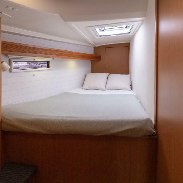 Aladar - Solar Panel | Bavaria Cruiser 50 photo 16