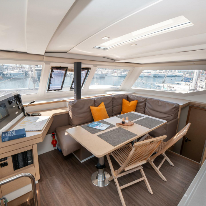 Stella Luna | Fountaine Pajot LUCIA 40 photo 15
