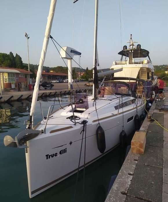 true elli | Sun Odyssey 349 photo 3