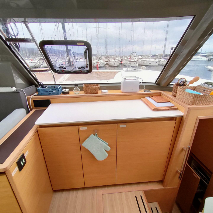 Master Yoda | Nautitech 40 Open photo 5