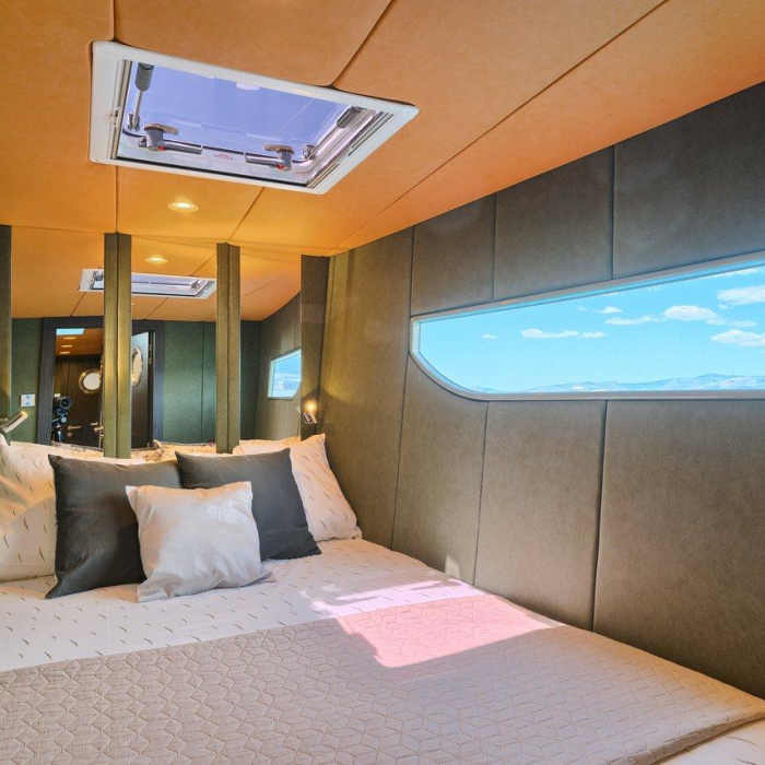 Gold | Luna 49 photo 20