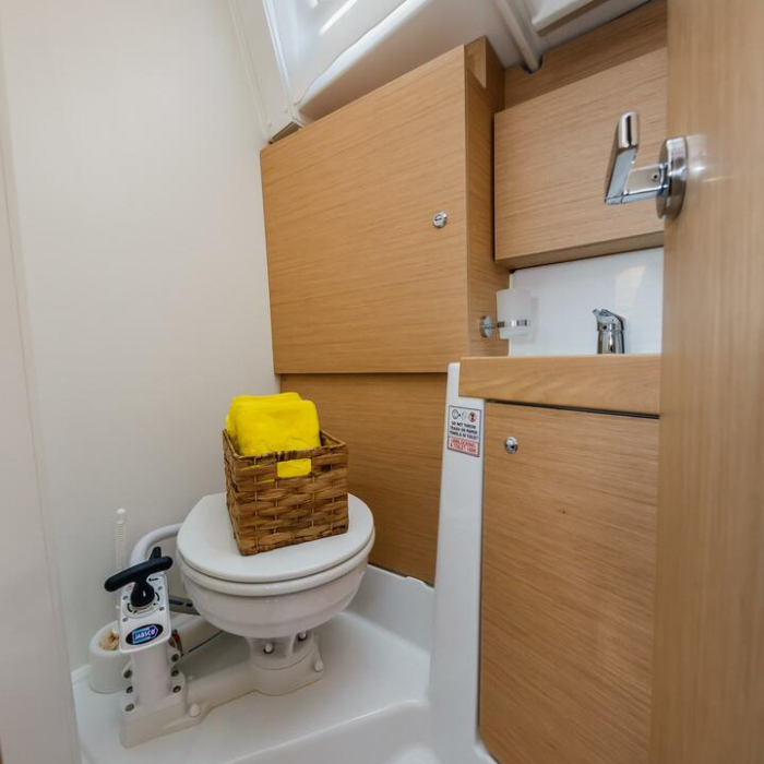 Pleasure | Oceanis 38.1 photo 2