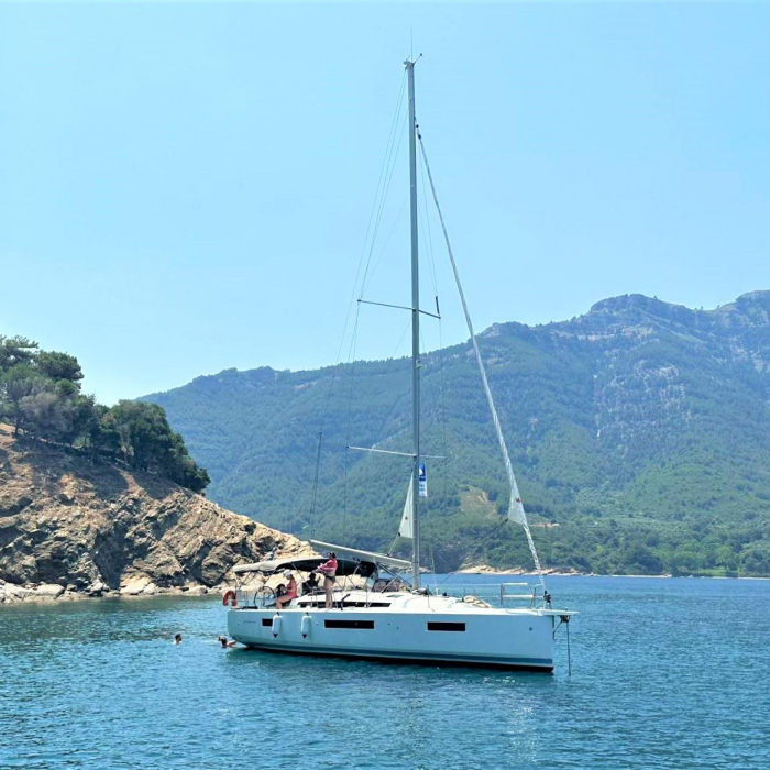 North Wind 44 | Sun Odyssey 440 photo 2