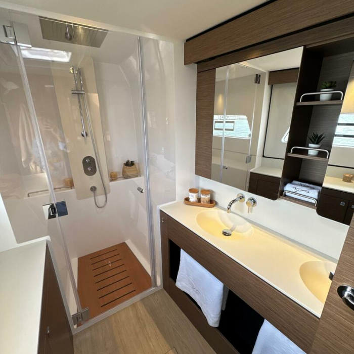 Good vibes | Nautitech 48 Open photo 13