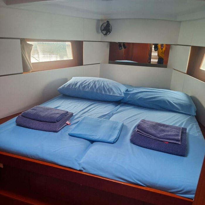 Ariele | Oceanis 38.1 photo 6