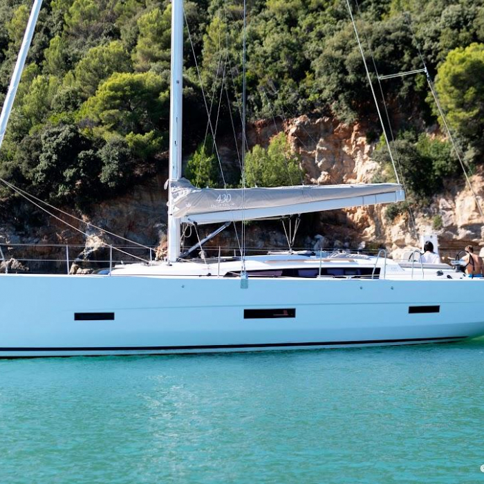 SAM'S WIND | Dufour 430 photo 1