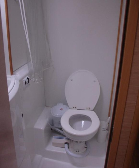 Aurora | Lagoon 400 photo 25