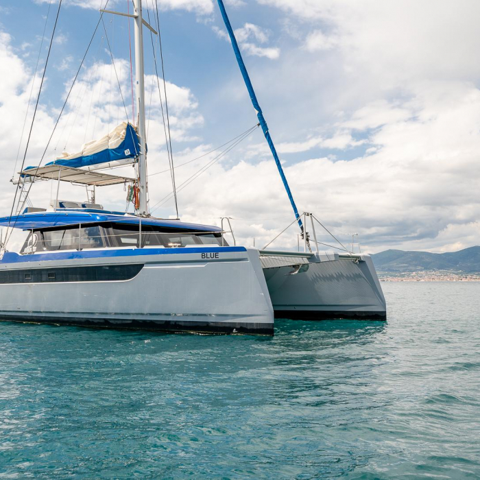 Blue | Luna 49 photo 15