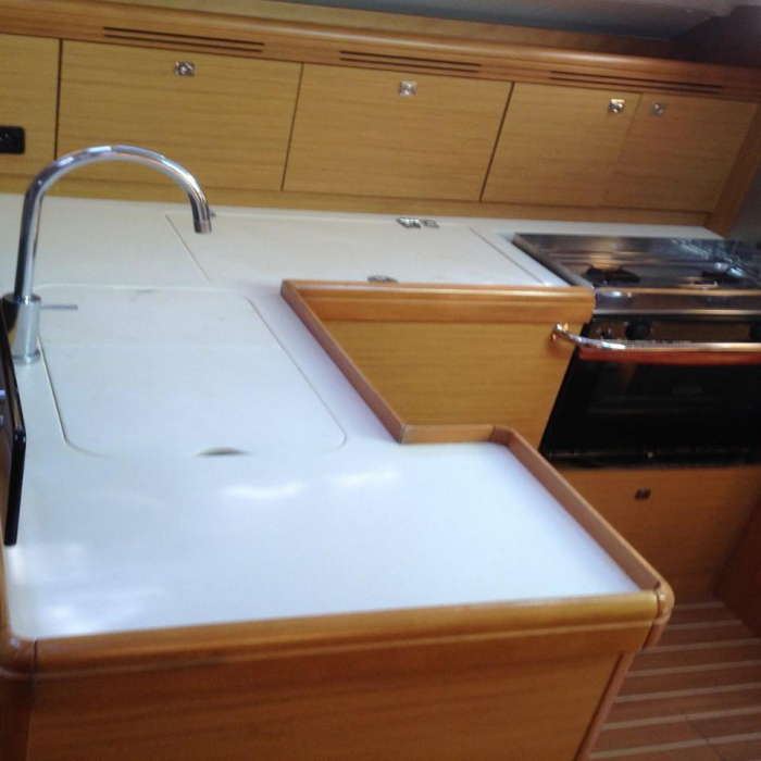 Billmaira | Sun Odyssey 42i photo 6