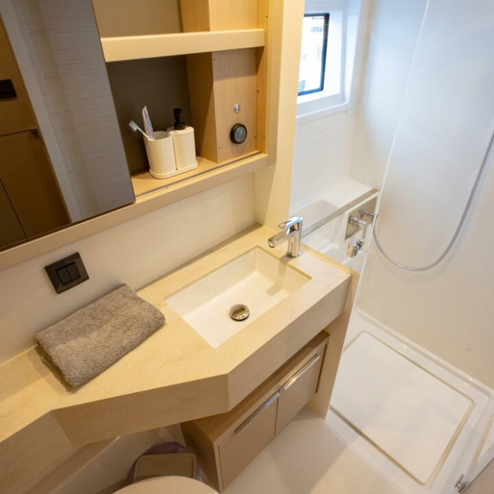 St. Tatiana | Lagoon 46 photo 9