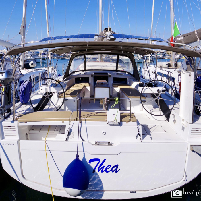 Thea | Dufour 530 photo 1