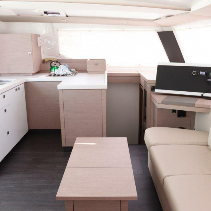 Time Thief | Fountaine Pajot Astrea 42 photo 12