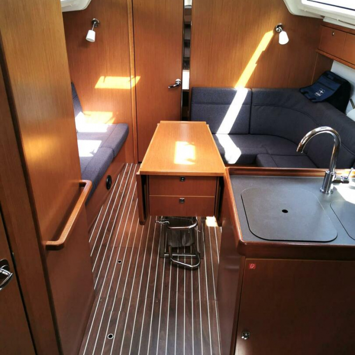 Economy | Bavaria Cruiser 41 photo 5