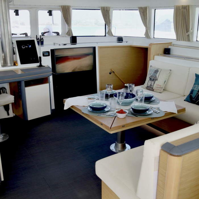 Infinity | Lagoon 500 photo 20