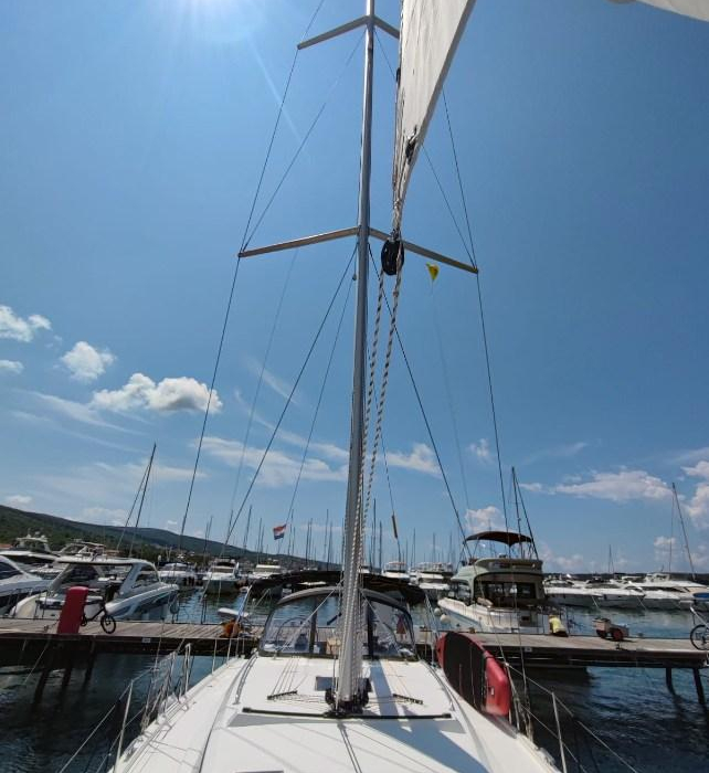 Gala | Bavaria C42 photo 4