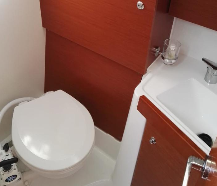 Dani | Oceanis 38.1 photo 7