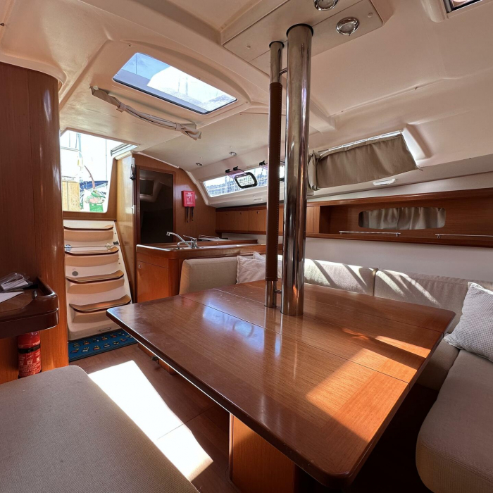 Blu | Oceanis 34 photo 23