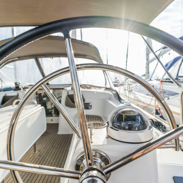 PERRO BLANCO | Sun Odyssey 519 photo 2