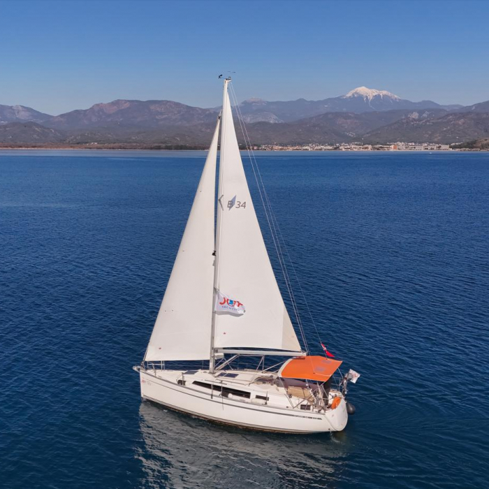 Taz | Bavaria Cruiser 34 photo 7