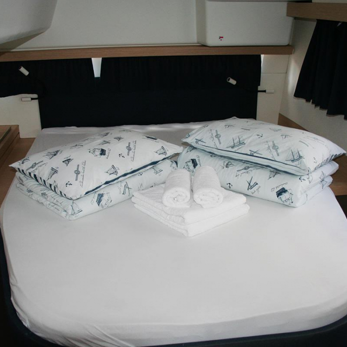Admira | Fountaine Pajot LUCIA 40 photo 10