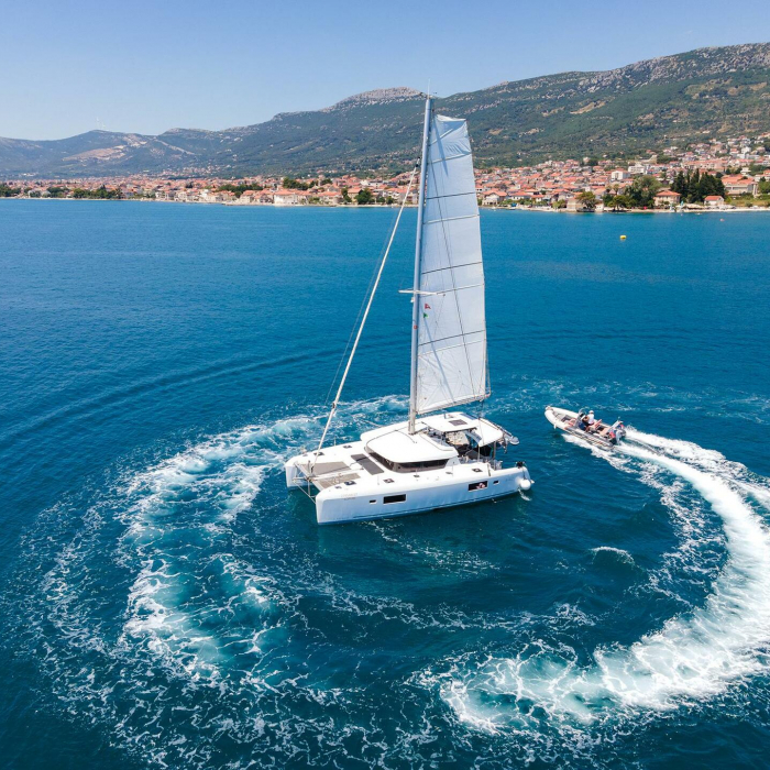 Sophie | Lagoon 42 Owner version photo 17