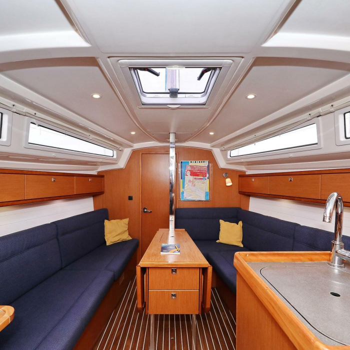 Homeoffice | Bavaria Cruiser 33 photo 30