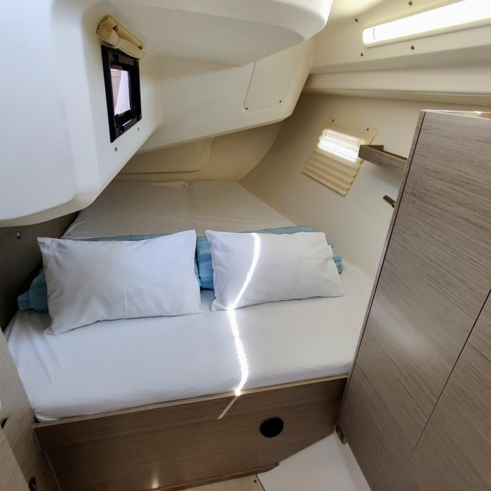Fany | Hanse 388 photo 8