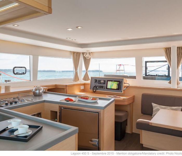 FO'S | Lagoon 450 Flybridge photo 1