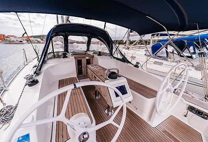 Flinx | Bavaria Cruiser 37 photo 10